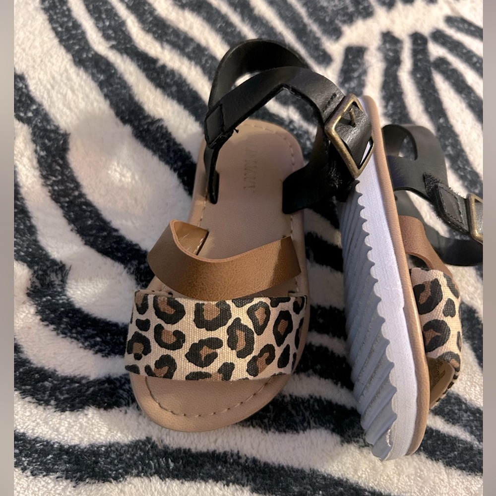 Old navy cheetah print shoes